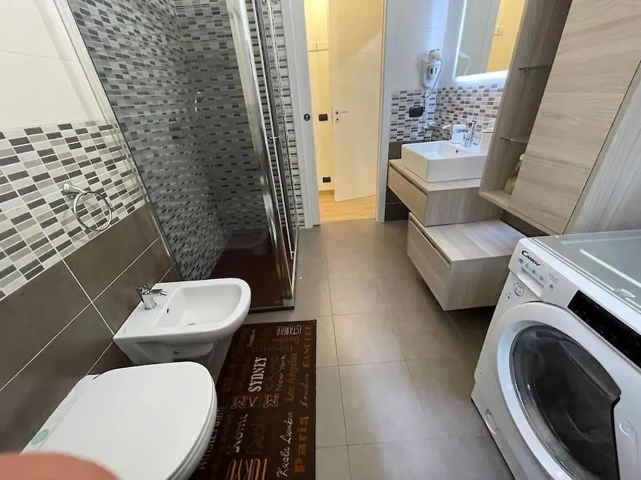 アパート Nel Quartiere Bayres Suite Completamente Rinnovata ミラノ