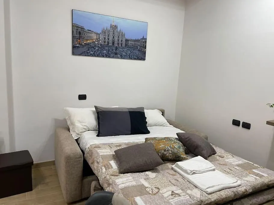 Nel Quartiere Bayres Suite Completamente Rinnovata ミラノ